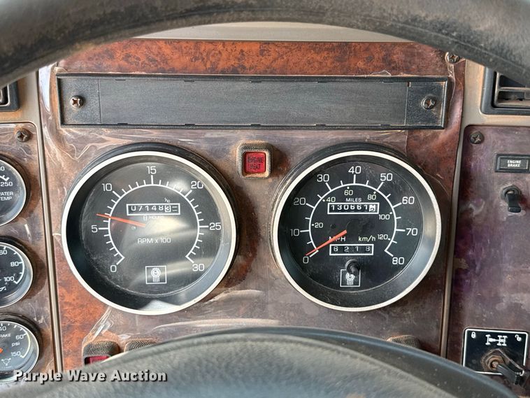 image for item FC4355 2007 Kenworth T300 dump truck