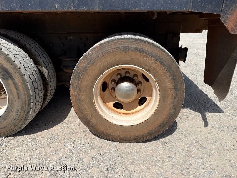 image for item FC4355 2007 Kenworth T300 dump truck