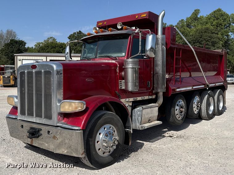 image for item FC4357 2012 Peterbilt 388 dump truck