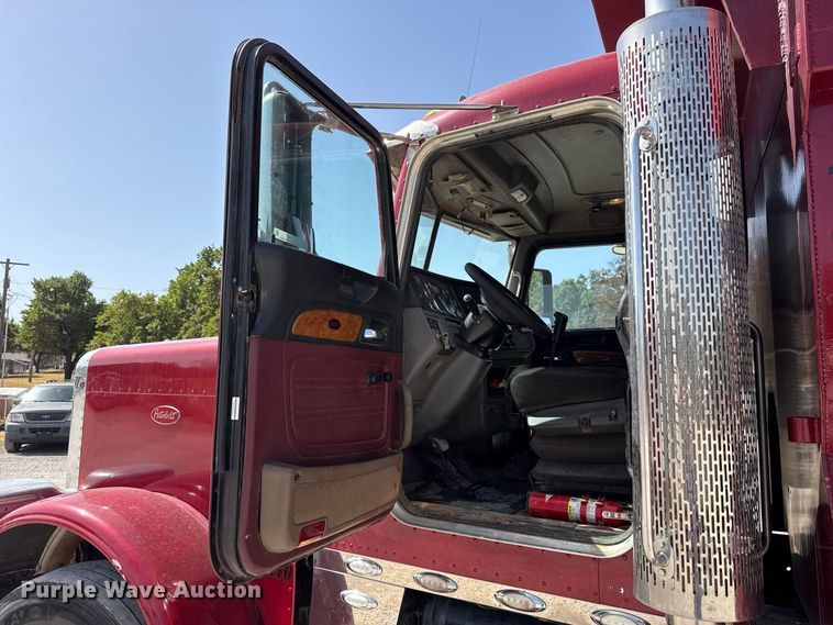 image for item FC4357 2012 Peterbilt 388 dump truck
