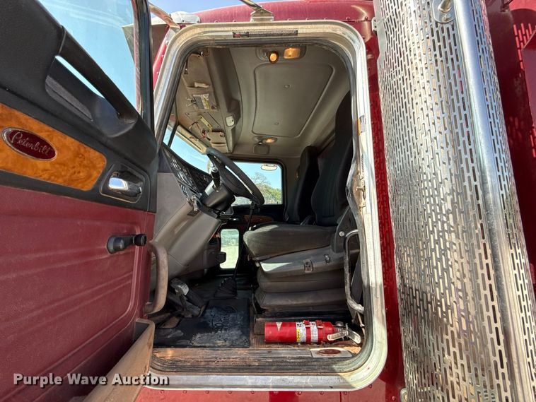 image for item FC4357 2012 Peterbilt 388 dump truck