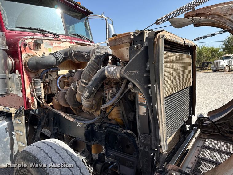 image for item FC4357 2012 Peterbilt 388 dump truck