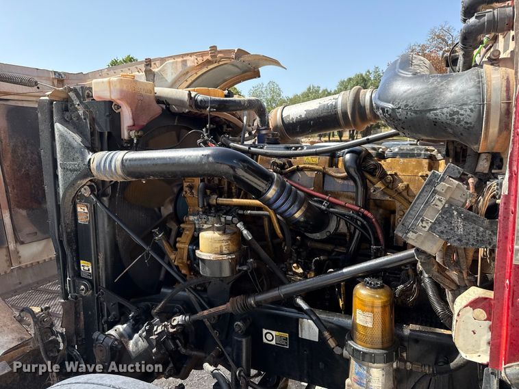 image for item FC4357 2012 Peterbilt 388 dump truck