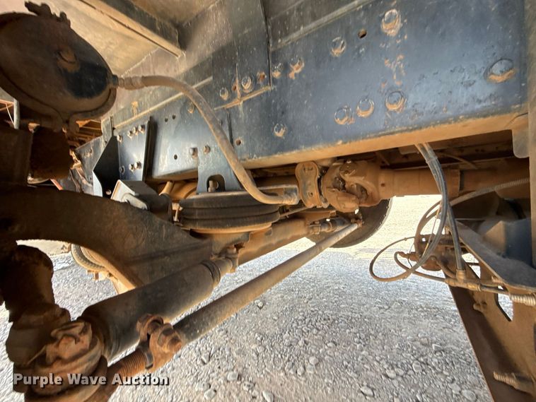 image for item FC4357 2012 Peterbilt 388 dump truck