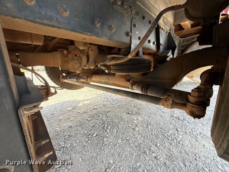 image for item FC4357 2012 Peterbilt 388 dump truck