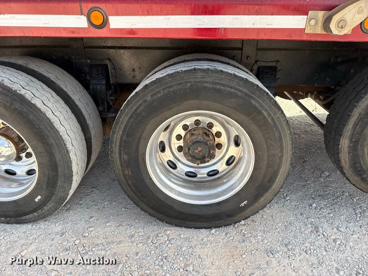 image for item FC4357 2012 Peterbilt 388 dump truck