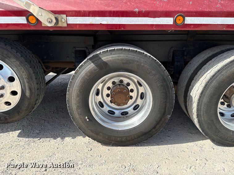 image for item FC4357 2012 Peterbilt 388 dump truck