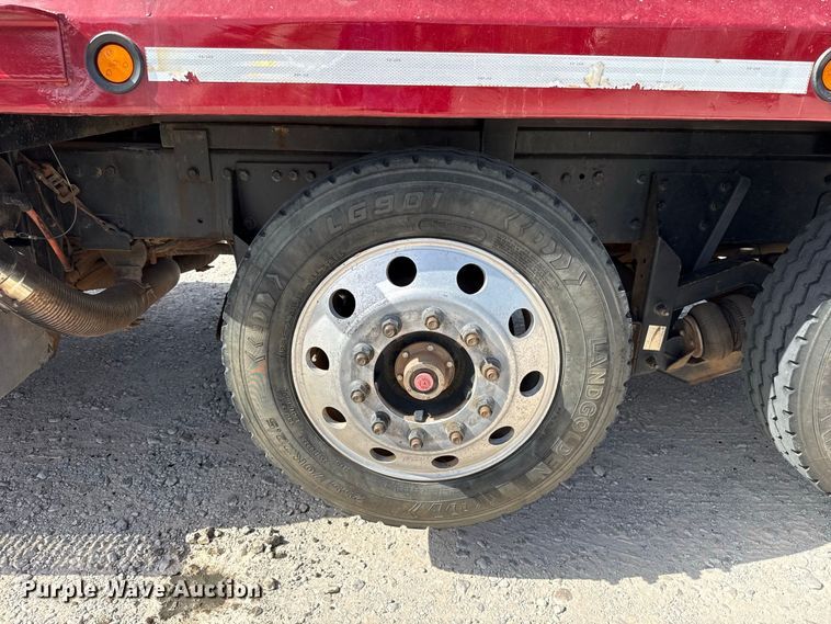 image for item FC4357 2012 Peterbilt 388 dump truck