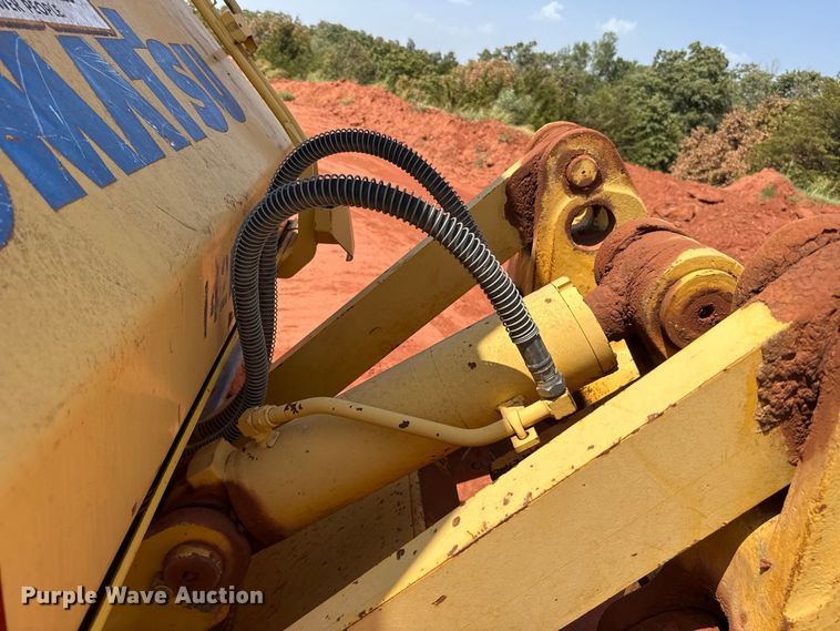 2012 Komatsu D65EX-17