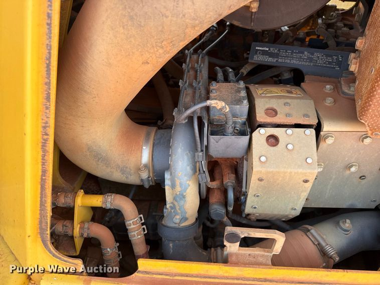 2012 Komatsu D65EX-17