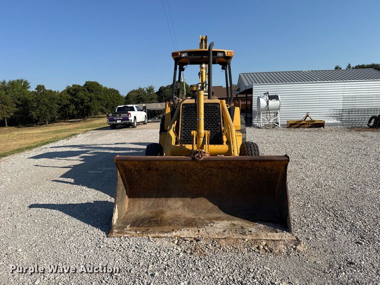 image for item FC4362 1994 John Deere 310D backhoe