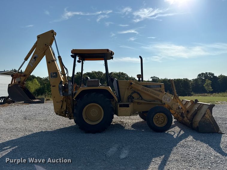 image for item FC4362 1994 John Deere 310D backhoe