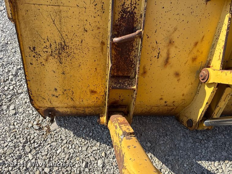 image for item FC4362 1994 John Deere 310D backhoe