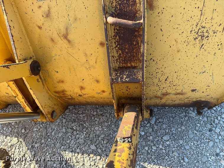 image for item FC4362 1994 John Deere 310D backhoe
