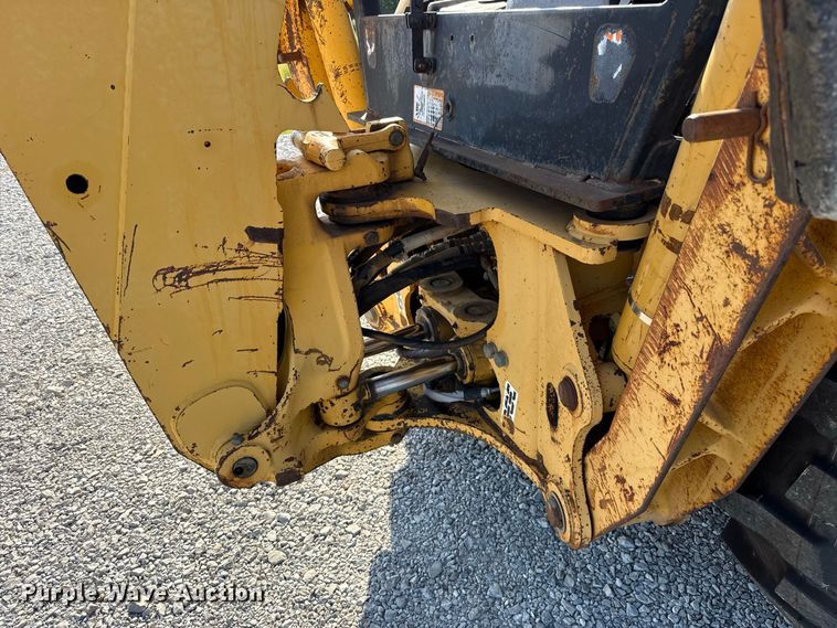 image for item FC4362 1994 John Deere 310D backhoe