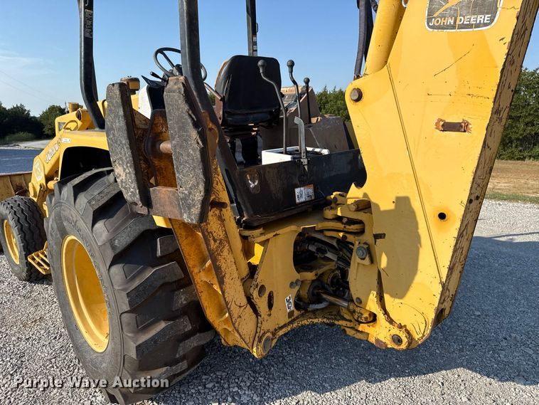 image for item FC4362 1994 John Deere 310D backhoe