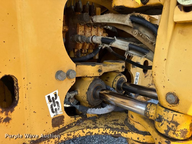 image for item FC4362 1994 John Deere 310D backhoe
