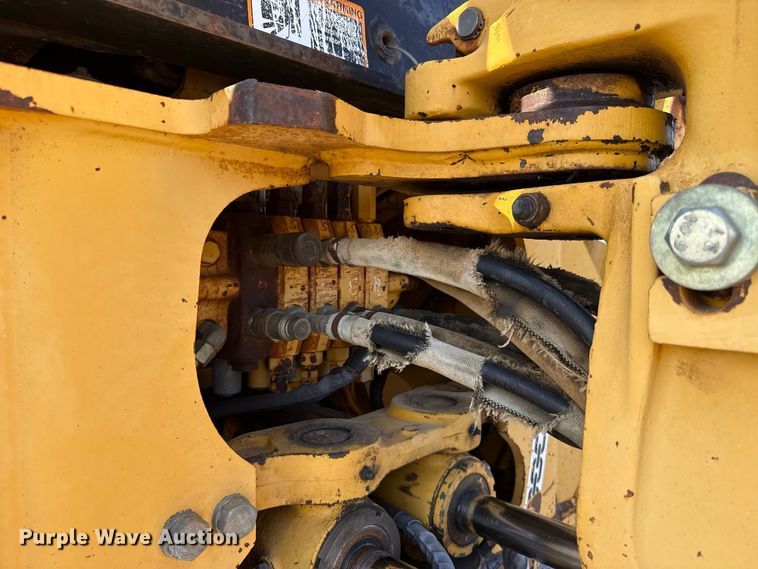 image for item FC4362 1994 John Deere 310D backhoe