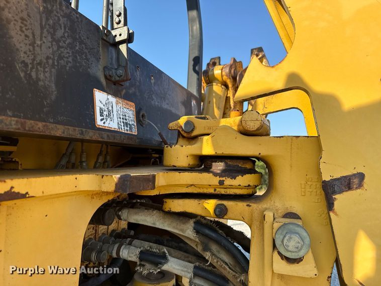 image for item FC4362 1994 John Deere 310D backhoe