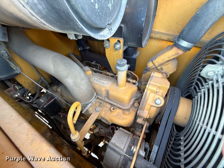 image for item FC4362 1994 John Deere 310D backhoe