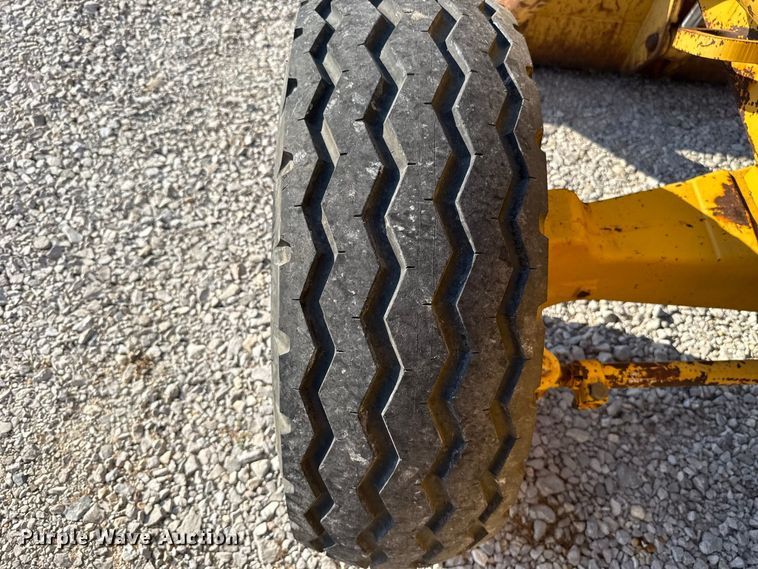 image for item FC4362 1994 John Deere 310D backhoe