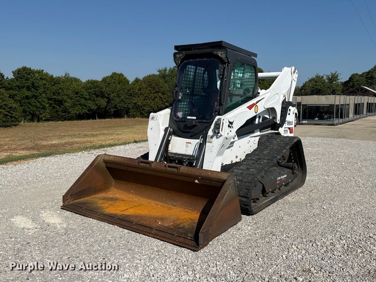 image for item FC4364 2018 Bobcat T870 tracked skid steer loader