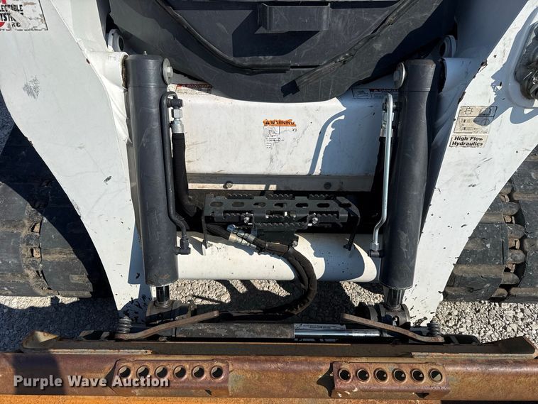 image for item FC4364 2018 Bobcat T870 tracked skid steer loader