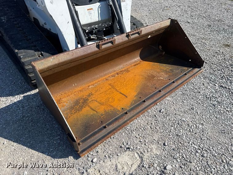 image for item FC4364 2018 Bobcat T870 tracked skid steer loader