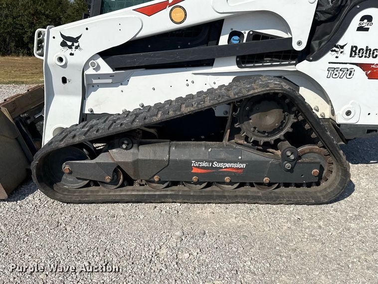 image for item FC4364 2018 Bobcat T870 tracked skid steer loader