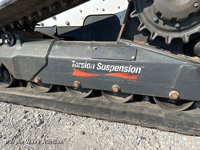 image for item FC4364 2018 Bobcat T870 tracked skid steer loader