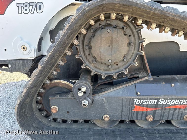 image for item FC4364 2018 Bobcat T870 tracked skid steer loader