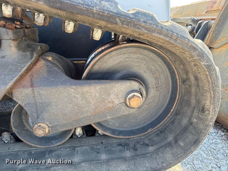 image for item FC4364 2018 Bobcat T870 tracked skid steer loader