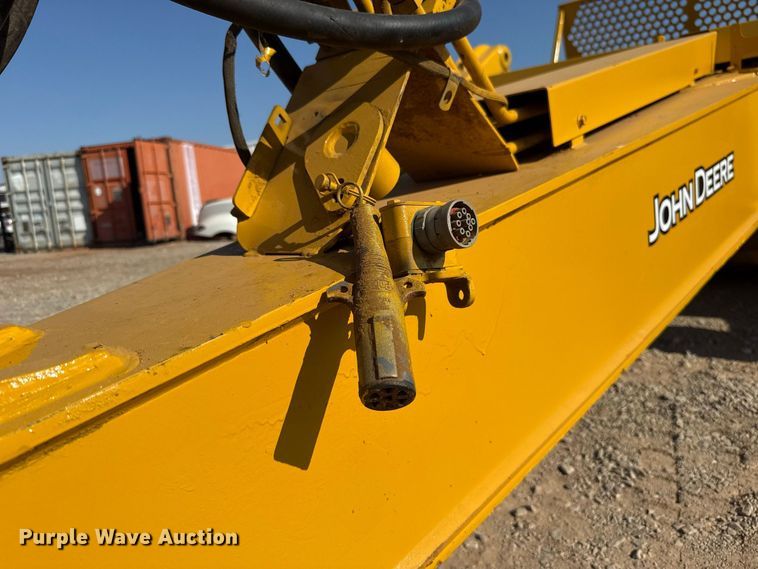 image for item FC4374 John Deere 1810E scraper