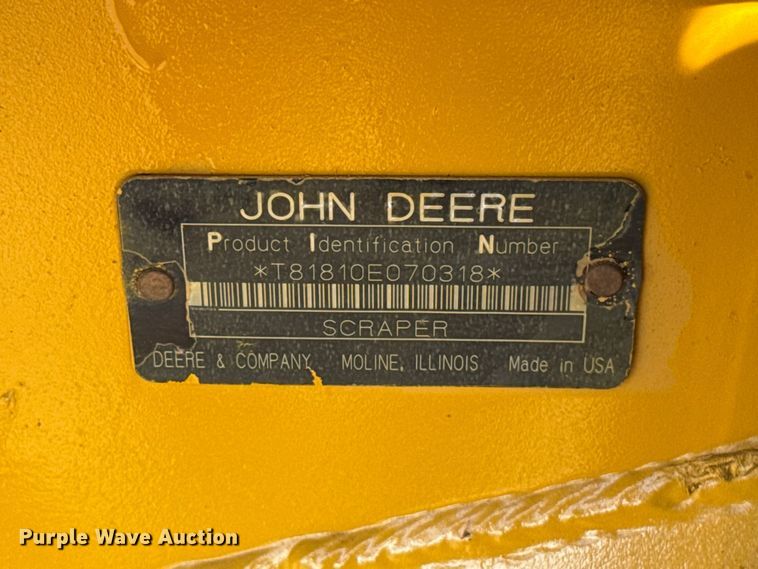 image for item FC4374 John Deere 1810E scraper