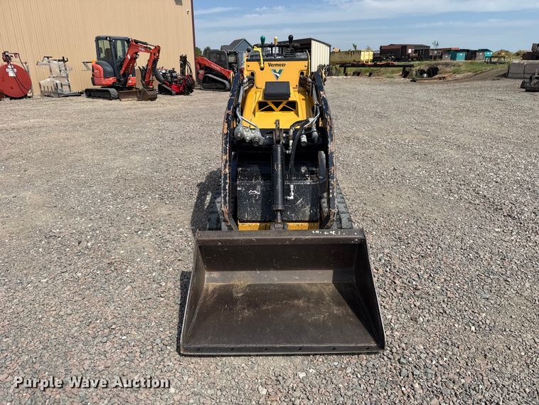 image for item FC4398 2023 Vermeer S295TX compact utility loader