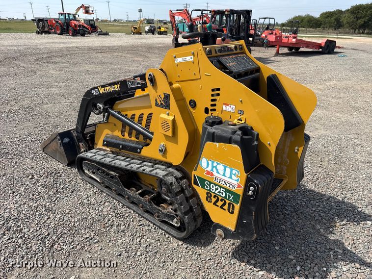 image for item FC4398 2023 Vermeer S295TX compact utility loader