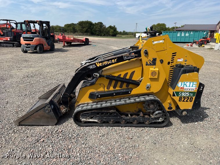 image for item FC4398 2023 Vermeer S295TX compact utility loader