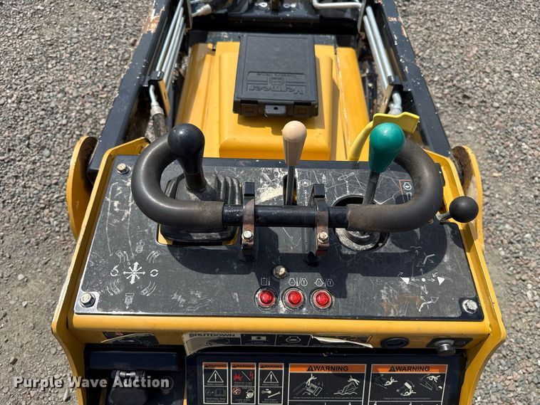 image for item FC4398 2023 Vermeer S295TX compact utility loader