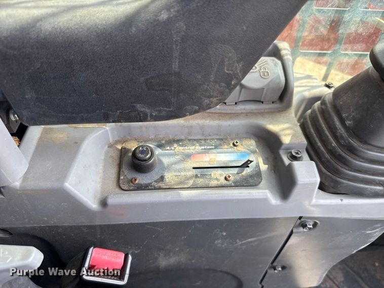 image for item FC4412 2021 Kubota SVL65-2 tracked skid steer loader