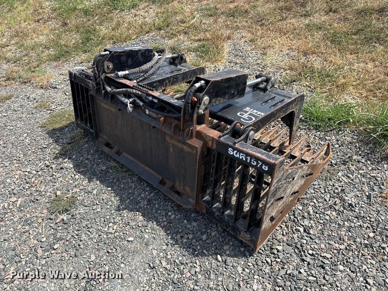 image for item FC4413 Land Pride SGR1578 skid steer grapple bucket