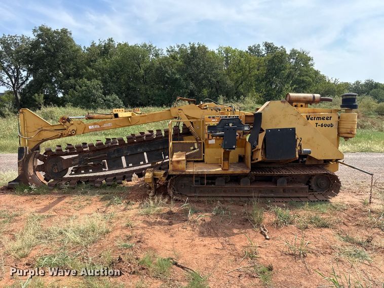 image for item FC4420 Vermeer T-600D trencher