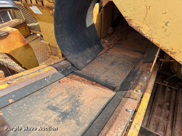 image for item FC4420 Vermeer T-600D trencher