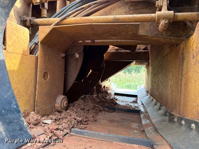 image for item FC4420 Vermeer T-600D trencher