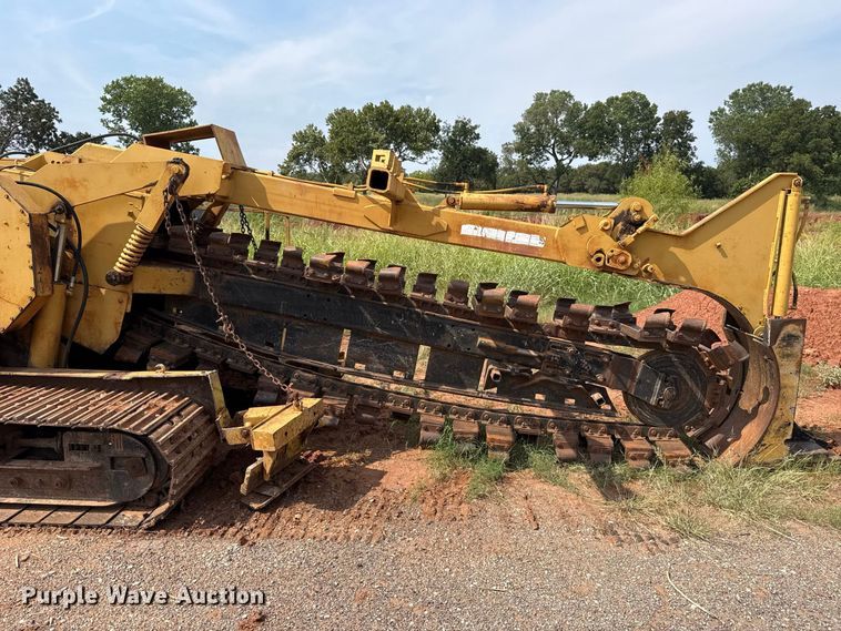 image for item FC4420 Vermeer T-600D trencher