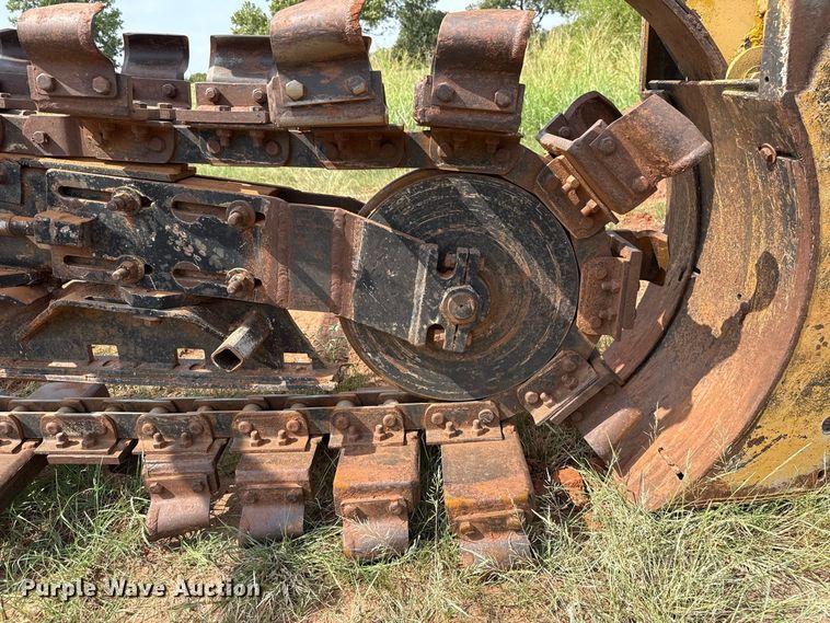 image for item FC4420 Vermeer T-600D trencher