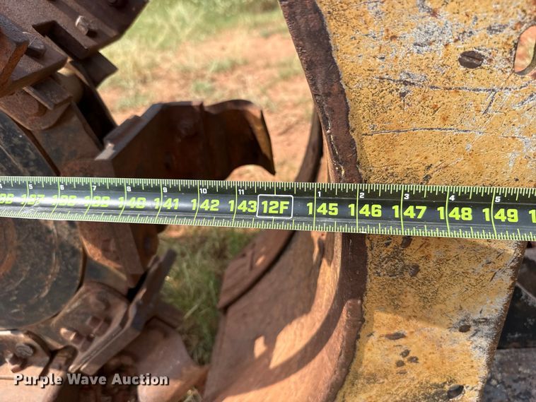 image for item FC4420 Vermeer T-600D trencher