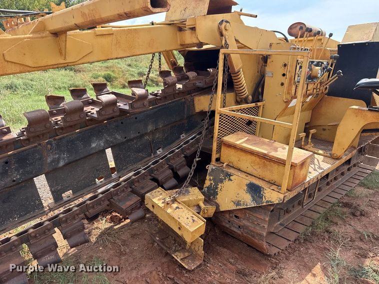 image for item FC4420 Vermeer T-600D trencher