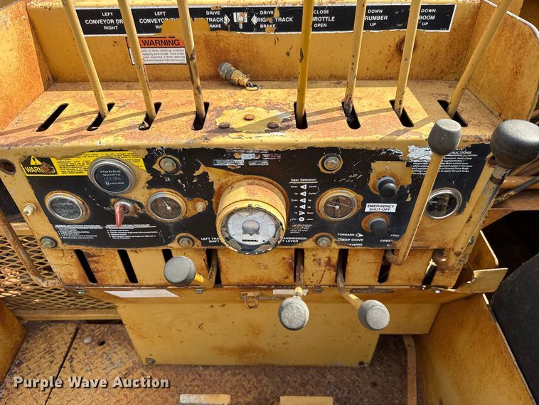 image for item FC4420 Vermeer T-600D trencher