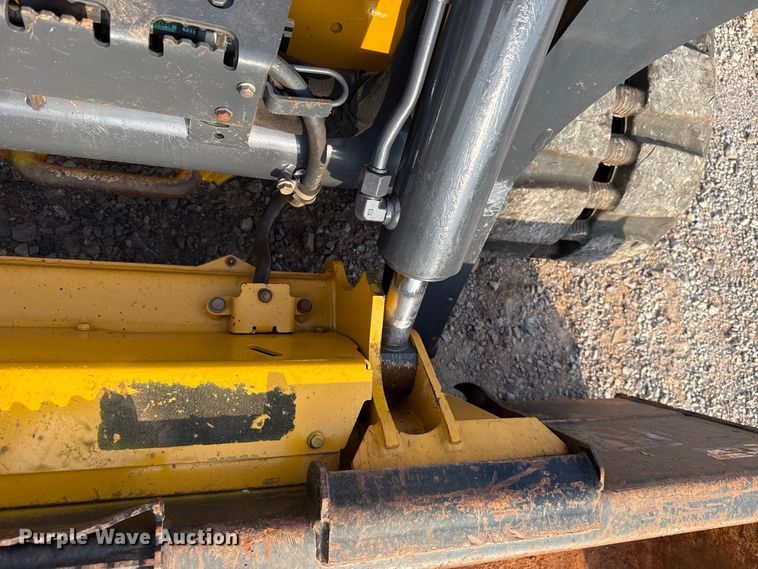 image for item FC4440 2017 John Deere 333G tracked skid steer loader