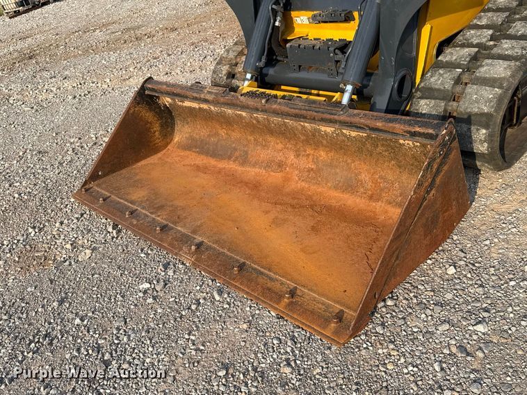 image for item FC4440 2017 John Deere 333G tracked skid steer loader